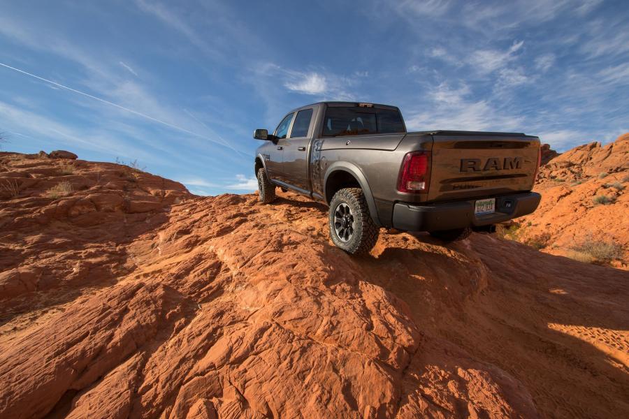 Dodge Ram 2500 Power Wagon Crew Cab 2017 года  (фото 28 из 30)
